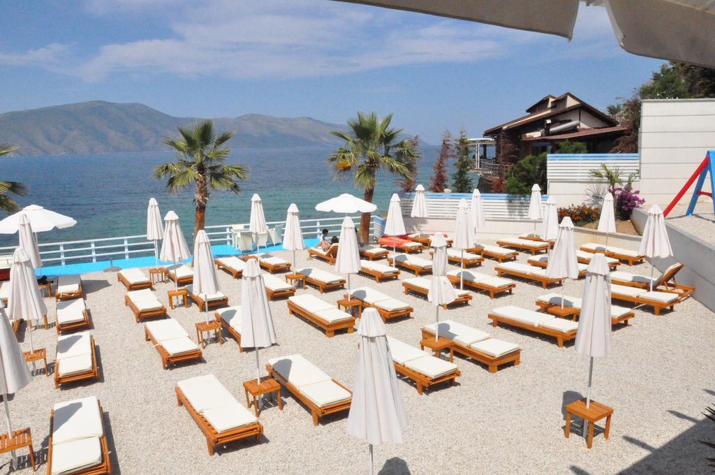 Coral Hotel & Resort Radhimë Exterior foto