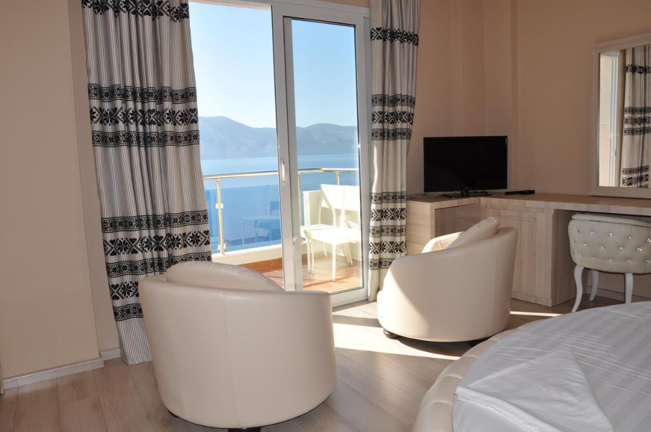 Coral Hotel & Resort Radhimë Quarto foto